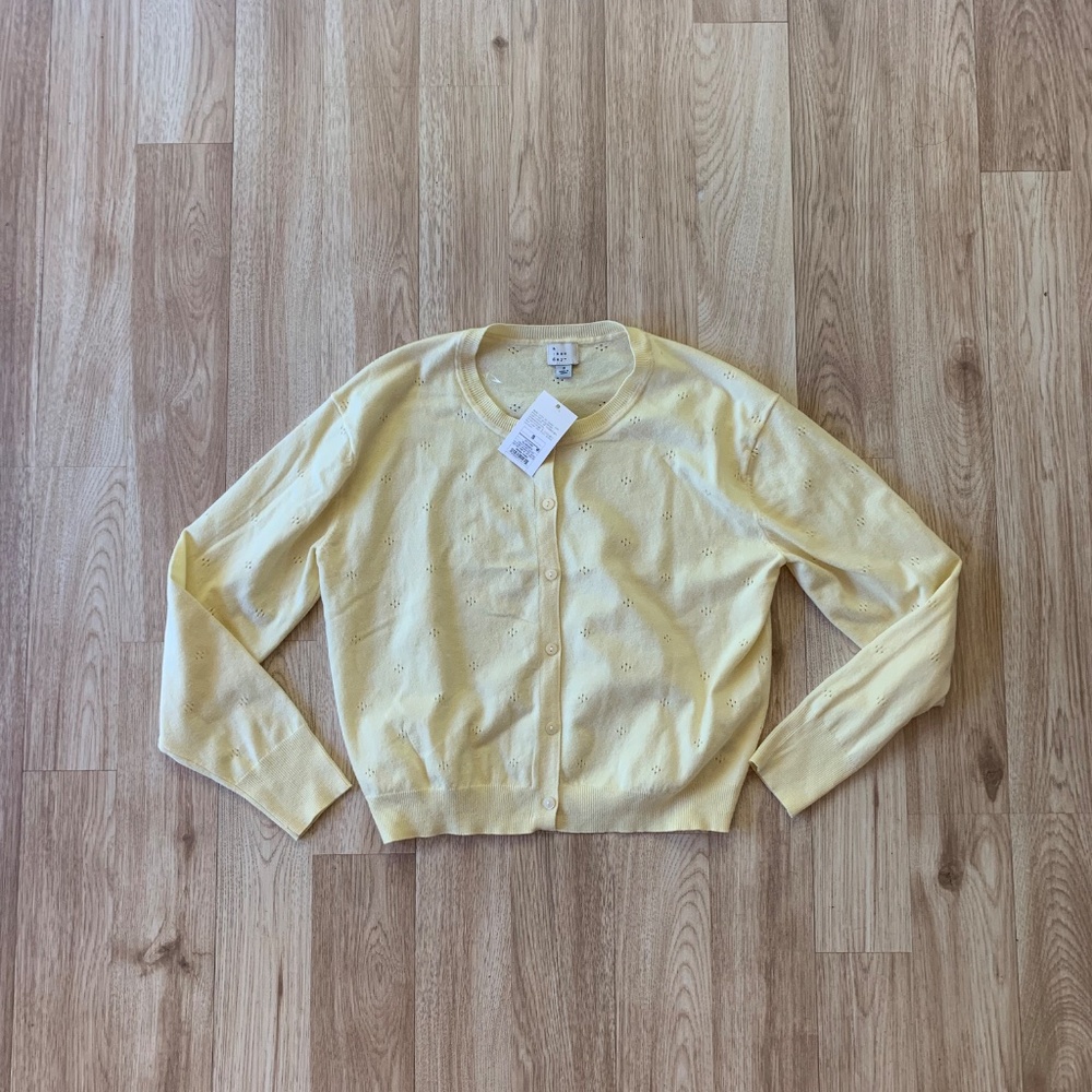 Super Cute Creamsicle Yellow Cardigan - Picture 9 of 10